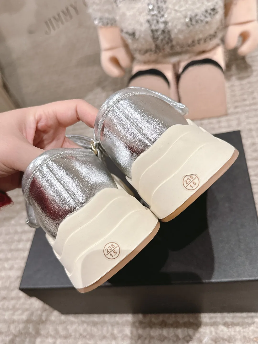 👟👟Ex-factory price 600👟👟 Chanel 25k new counter shoes, ceiling top quality [proud] This shoe is really a lucky star for small people, thick sole 5cm, more refined, rhombus, slim legs, the key is very comfortable upper foot: imported cowhide, lining: leather lining, outsole: genuine molded TPU outsole ~ 5cm heel height Size: 35-40 (41 made to order, non-refundable)